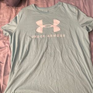 Basic Under Armour work out shirt - size XL